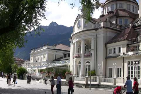 Kurhaus-meran.jpg