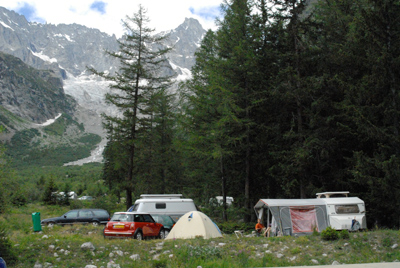 camp_vue_glacier.jpg