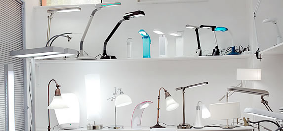 Vollspektrum Steh- und Tischleuchten Showroom
