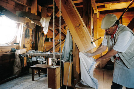 Der Müller bei der Arbeit