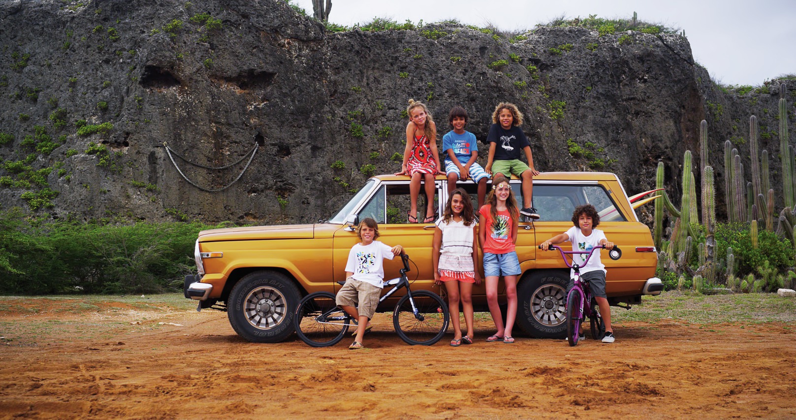 KidsGroup_Street_1_13189.jpg