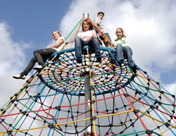 Spielplätze und Seilgarten, Usacord, Seilfabrik"/>