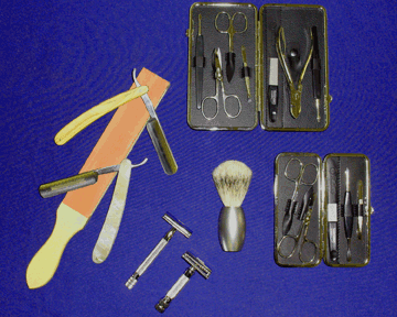 Manicure-Etuis, Rasierartikel, Pinsel