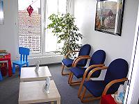 Wartezimmer mit Kinderecke