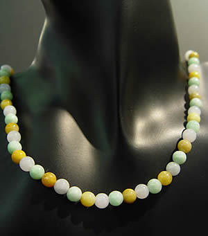 Tenna - Collier 80 boules de jade vert blanc marron
