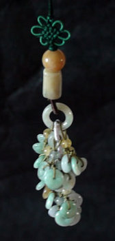 Bijou porte-bonheur pour accessoires. Jade-France