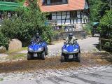 Quad fahren durch die Furt