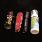 notfall set, set notfall, handhygiene messer lampe pfefferspray, krisen vorsorge