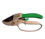 SECATEUR A CREMAILLERE GREEN TECH