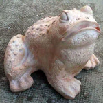 GRENOUILLE EN TERRE CUITE