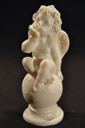 Engel auf Kugel weiss 6.5cm