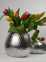 Vase aus Aluminium, bauchig
