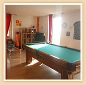 PANORAMIQUE le salon avec le billard