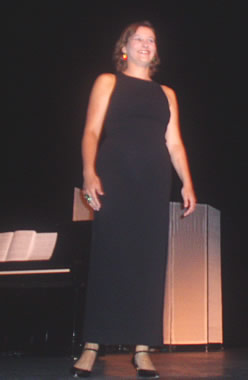 L&eacute;a Hanrot (Soprano)