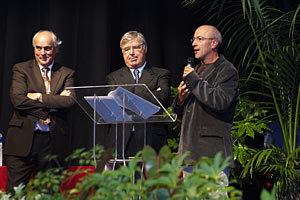 G�rard Defour � l'honneur (Pr�sident du Groupe Animation et Loisirs)