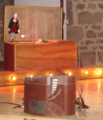 Marinette la marionnette à Marie et son barbanéon