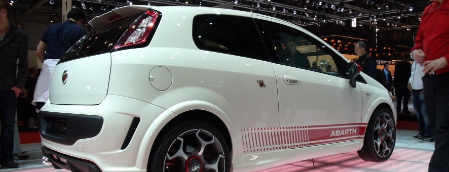 fiat-grande-punto-abarth_6.jpg