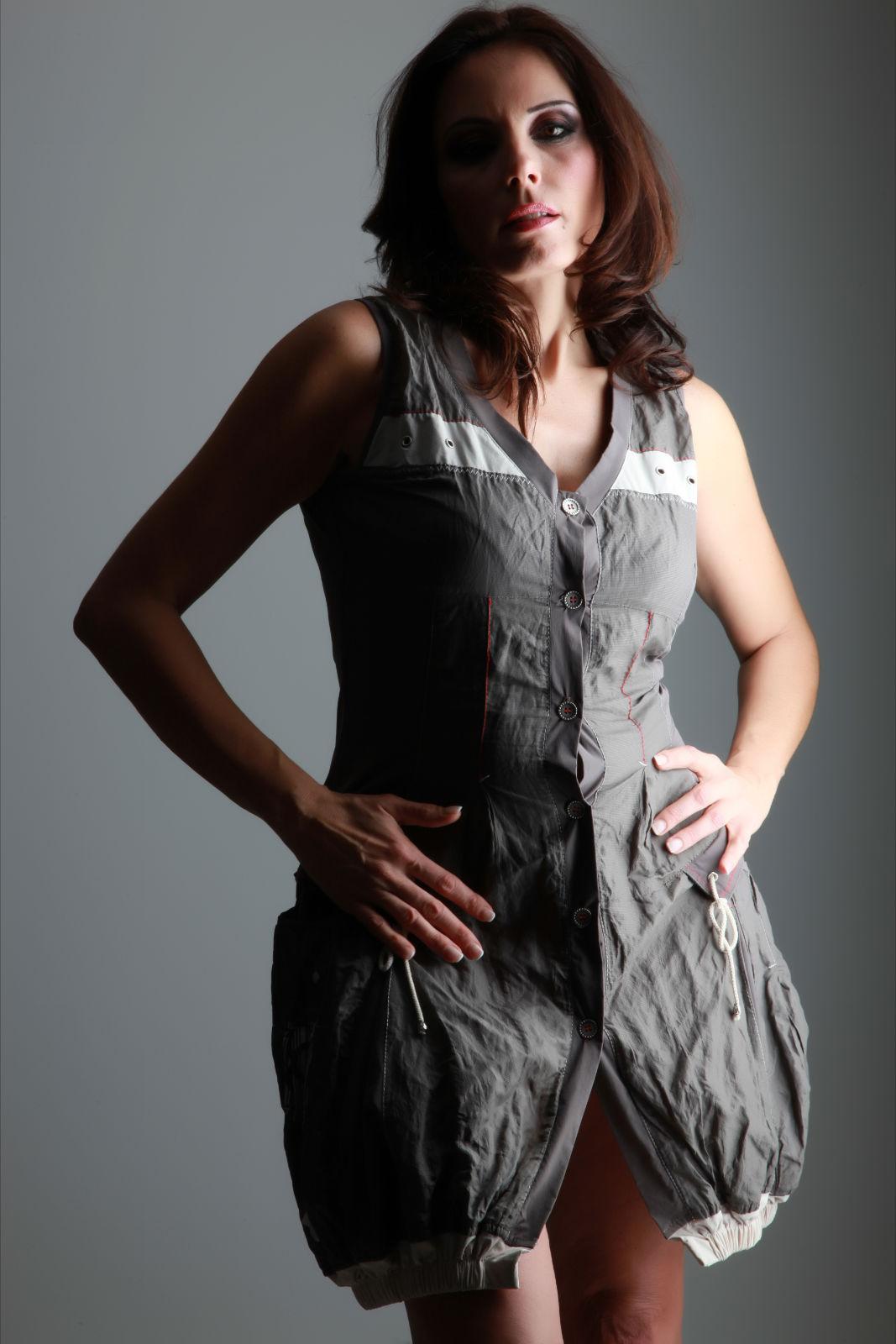 ROBE KAKI.JPG