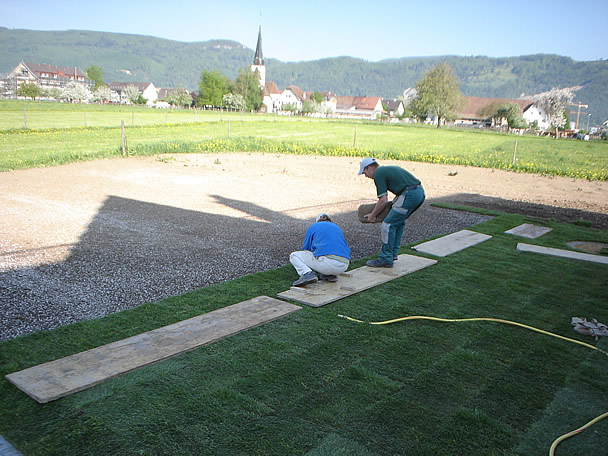 Gartenbau | Rasenanlagen | Kundeng�rtner Alex Fiore | Neuendorf