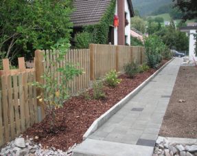 Gartenbau | Wege und Pl�tze | Kundeng�rtner Alex Fiore | Neuendorf