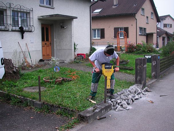 An der Arbeit|Verbundsteine|Kundeng�rtner Fiore|Neuendorf
