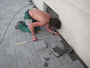 An der Arbeit|Verbundsteine|Kundeng�rtner Fiore|Neuendorf