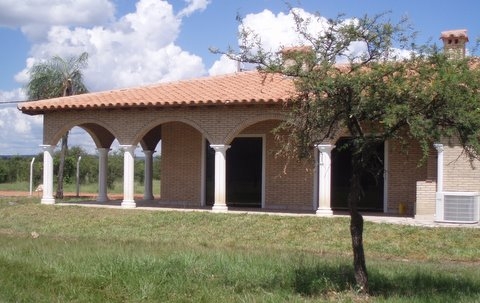 Paraiso al Lago in Paraguay