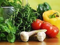 Italienische Spezialitäten, Foto: © Carmen Steine / Fotolia.de