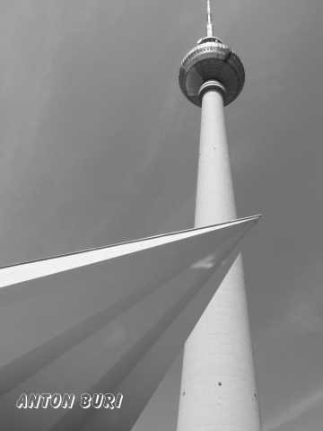 Berlin Fernsehturm, Besuch der Ausstellung 8. Kunstkreuz Berlin Friedrichshein, Anton Buri, Architekt HTL,  Kunst und Architektur, Lohn - Ammannsegg, Schweiz