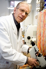 Herr Bartsch, Optiker