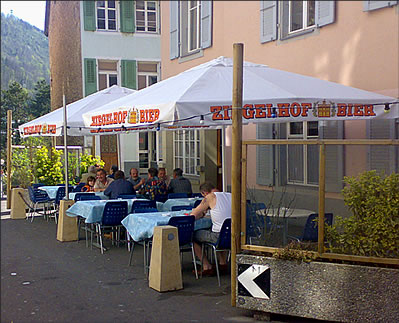 strassencaf&eacute;