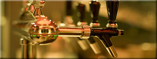 Frisches Bier vom Fa�