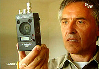 Thomas Rauscher im SWR-Fernsehen bei Hochfrequenz-Messung