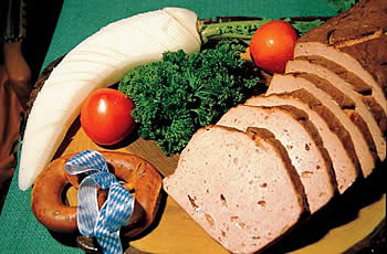 Brotzeit mit Leberk�se - Bayerischer Wald Bayern