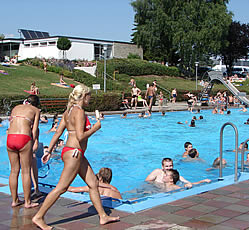 Ferien im B&uuml;chlberger Freibad