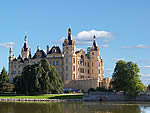 Das Schweriner Schloss - by_Klaus-Peter_www.pixelio.de Das Schweriner Schloss - by_Klaus-Peter_www.pixelio.de