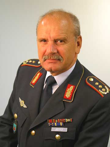 Generalleutnant a. D. Walter Jertz