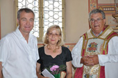 Peter und Irene Herz in der Kapelle im Schloss Braunsberg