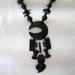Collier Gabon - Retrouvez tous les bijoux fantaisie en bois dans la boutique Brelok's >>