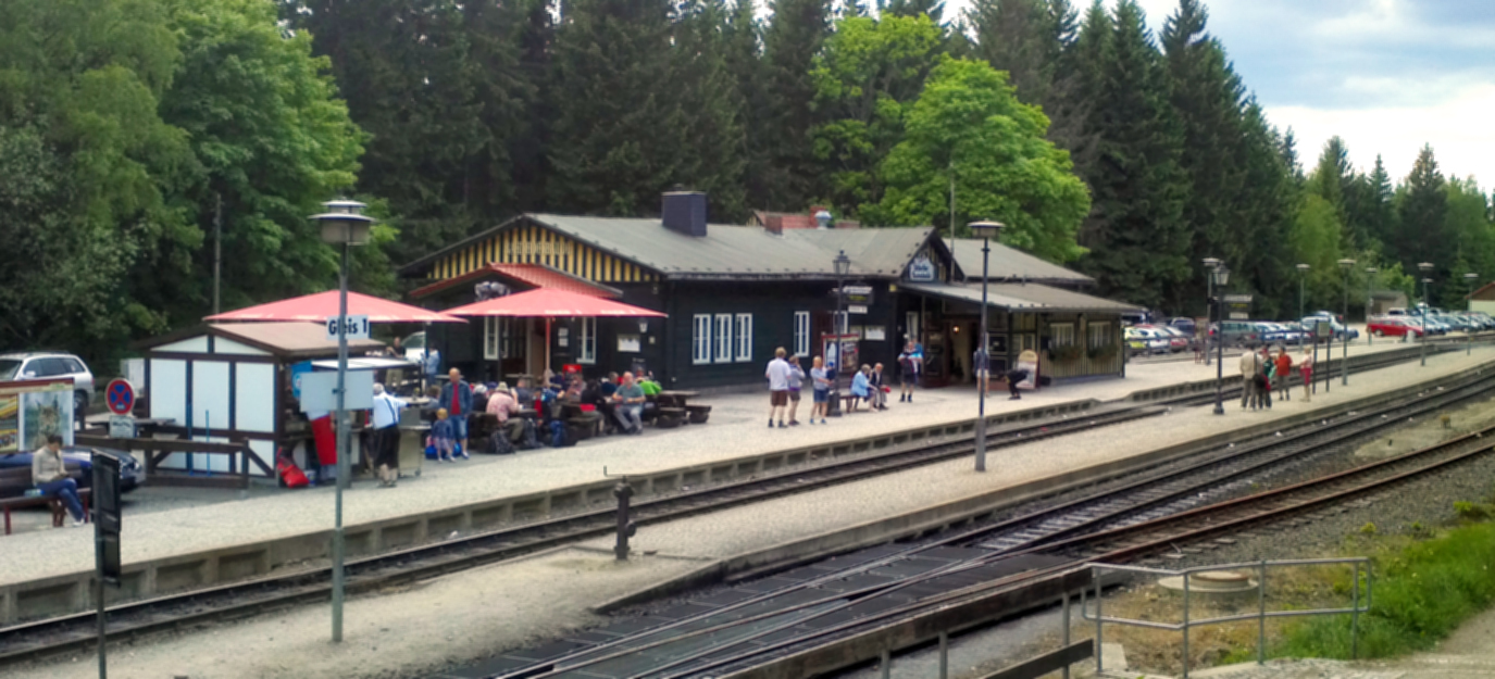 bahnhof-ganz.jpg