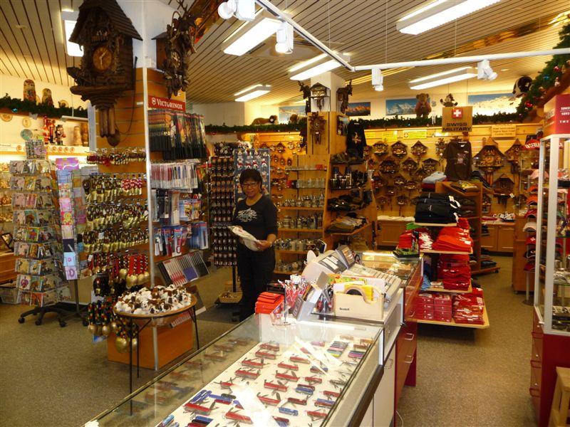 Knifes and Cocooclocks