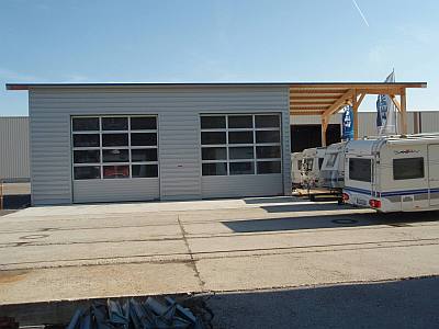 P5090039-400banner.jpg