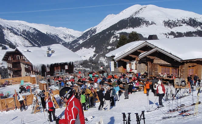 Apres Ski in Plattenalm next to the chalet in Austria, Ziller Valley Arena