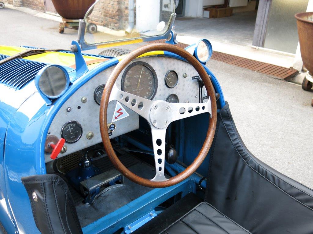 cr-salmson-cockpit-15x11-300.jpg