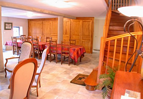 salle &agrave; manger spacieuse