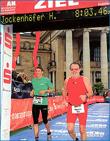 Zieleinlauf beim Iron Man in Wiesbaden
