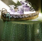 04. Runde Tischdecke aus besticktem Seidenorganza