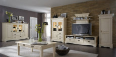 <b>Paris Wohnzimmer</b><br><strong>Nat&uuml;rlich kann man in " Paris " auch wohnen und zwar in einem sehr sch&ouml;nen Stil .</strong>
