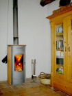 Kaminofen mit B�cherschrank