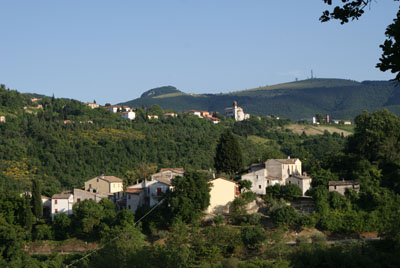 Monte Murano mit Avacelli. Wandern in den italienischen Marken im Naturpark